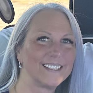 Meet your Posher, Candace